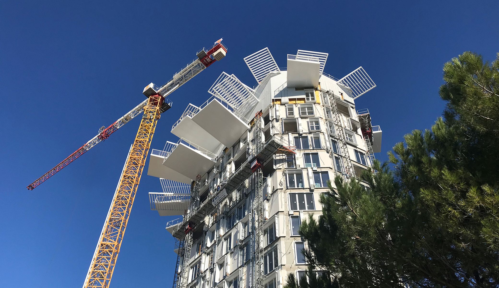 Capital - Spectacular construction